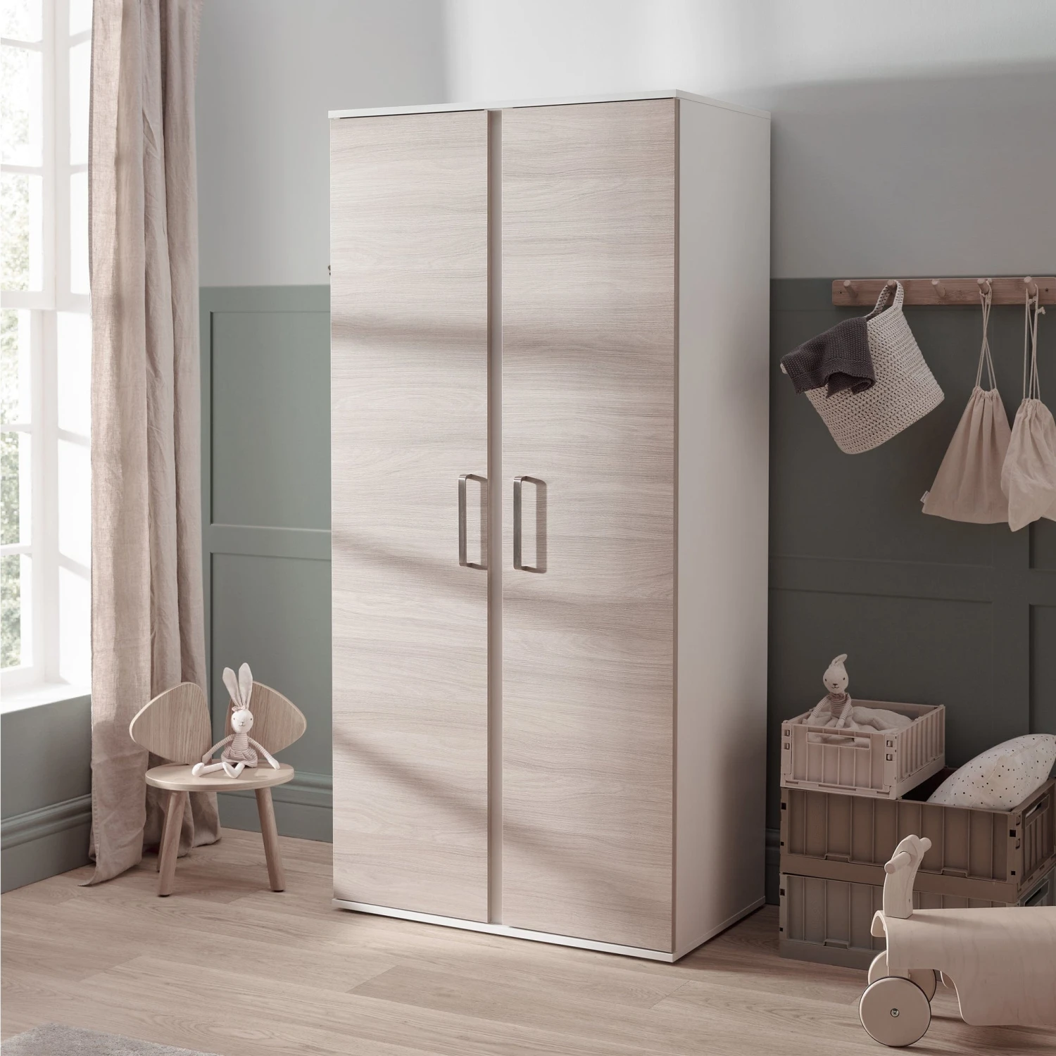 Silver Cross Finchley 2-Piece Wardrobe Roomset - Oak 15 Silver Cross Finchley 2-Piece Wardrobe Roomset - Oak - Image 13