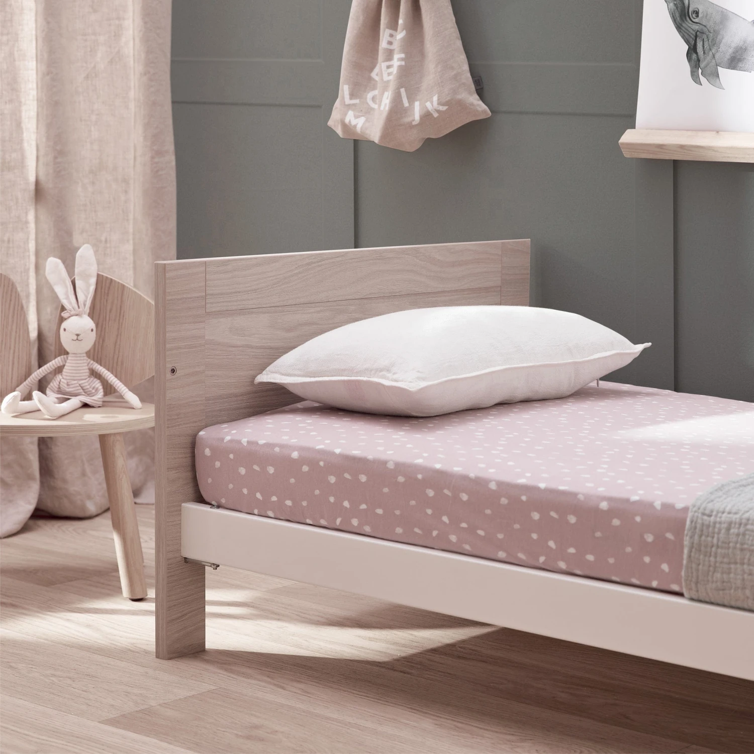 Silver Cross Finchley 3-Piece Roomset - Oak 8 Silver Cross Finchley 3-Piece Roomset - Oak - Image 6