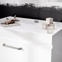 Silver Cross Finchley 2-Piece Dresser Roomset - White -Baby Products Store silver cross silver cross room sets silver cross finchley 2 piece dresser roomset white baby s mart 8232 fin whi 37701952602333