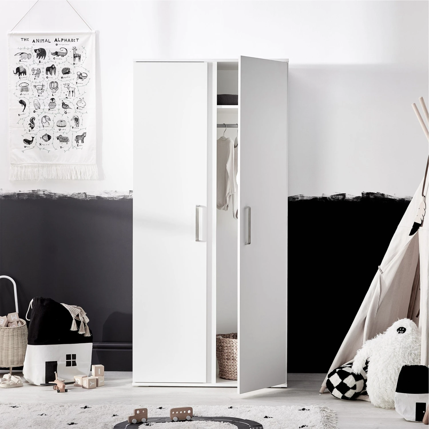 Silver Cross Finchley 2-Piece Wardrobe Roomset - White 16 Silver Cross Finchley 2-Piece Wardrobe Roomset - White - Image 14