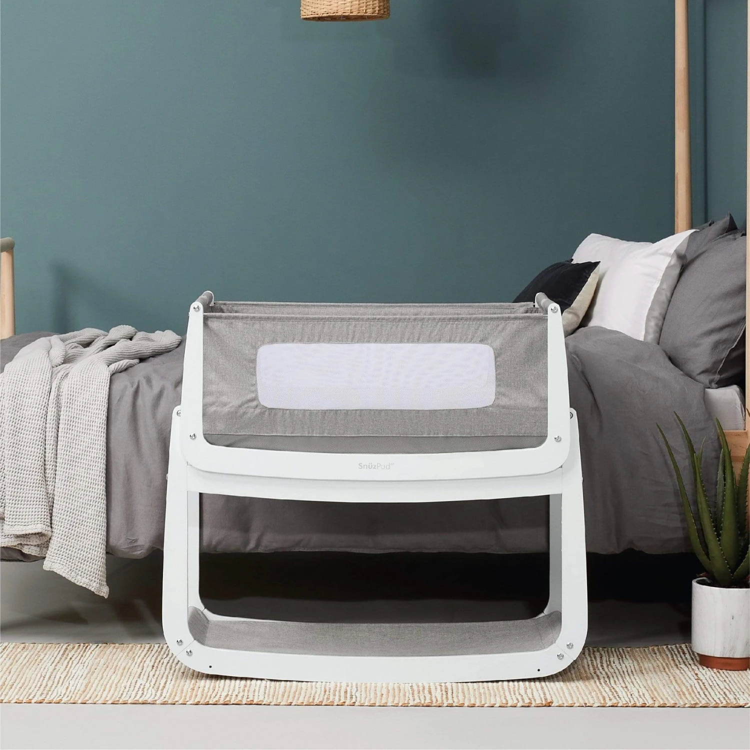 SnüzPod 4 Bedside Crib Dusk Grey 4 SnüzPod 4 Bedside Crib Dusk Grey - Image 2